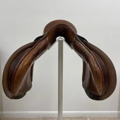 Stubben Siegfried 17" W -Equestrian Supply Shop img 0102 1