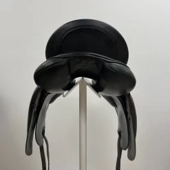 Schleese Signature Liberty 18" M -Equestrian Supply Shop img 0589