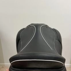 Friesian Marketplace By MTL Aachen 18" Adj DRAFT -Equestrian Supply Shop img 0741