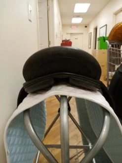 N/A Lovatt & Ricketts 20" M -Equestrian Supply Shop img 20230916 113035