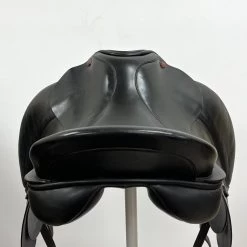 Albion Legend 17.5" XXW -Equestrian Supply Shop img 2287