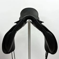 No Name Dressage 17" Wide (5") -Equestrian Supply Shop img 3442